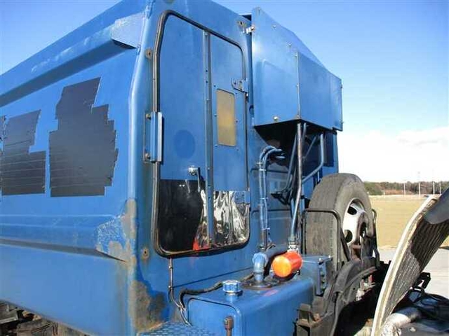 いすゞ フォワード 中型 塵芥車（プレス式） KK-FRR35G4(37841) 24枚目