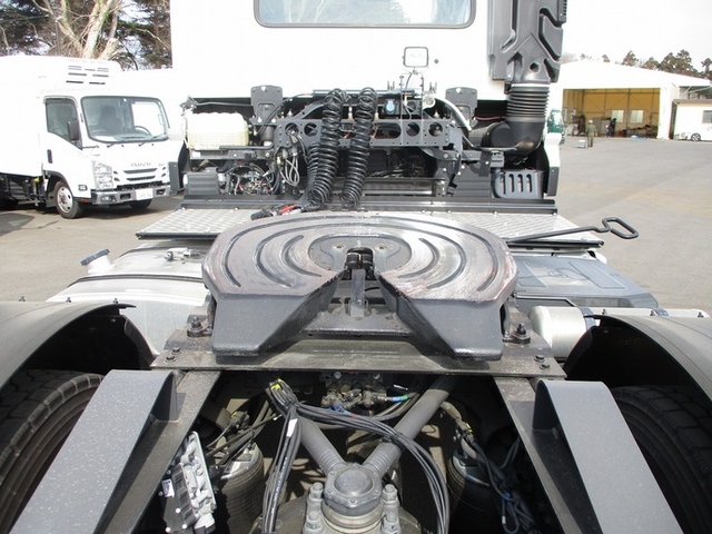 Nissan UD quon Large Tractor 2PG-GK5AAB(9594) 5枚目