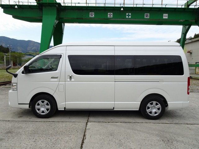 トヨタ 小型 バス 3DF-GDH223B(104699) 12枚目