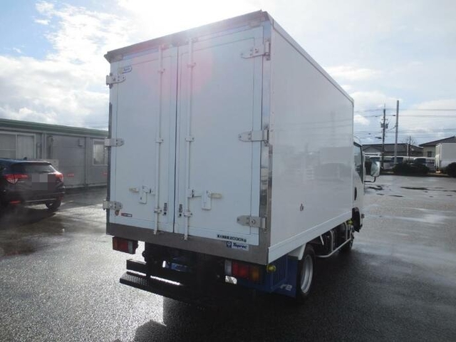 いすゞ エルフ 小型 冷蔵冷凍バン TPG-NLR85AN(8590) 3枚目
