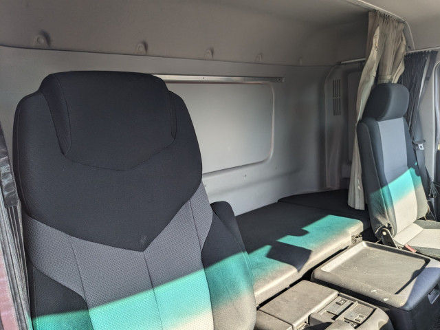 日野 プロフィア 大型 平ボディ（クレーン付） QPG-FW1AXEG(113598) 10枚目