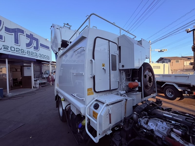 いすゞ エルフ 小型 塵芥車（プレス式） 2RG-NMR88AN(113450) 62枚目