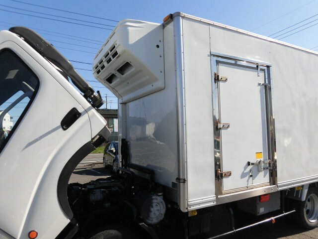 トヨタ ダイナ 小型 冷蔵冷凍バン BDG-XZU414(7193) 6枚目