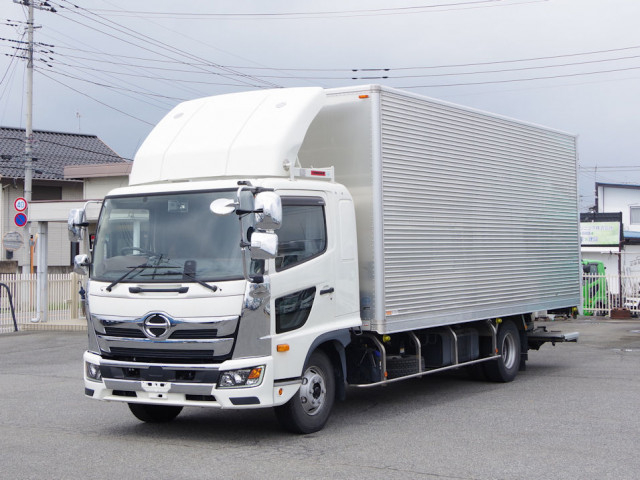 日野 レンジャー 中型 バン 2PG-FD2ABG(111749) 1枚目