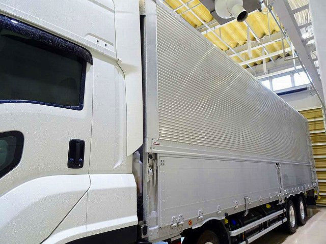 いすゞ エルフ 大型 ウィング 2PG-CYJ77D(111911) 28枚目