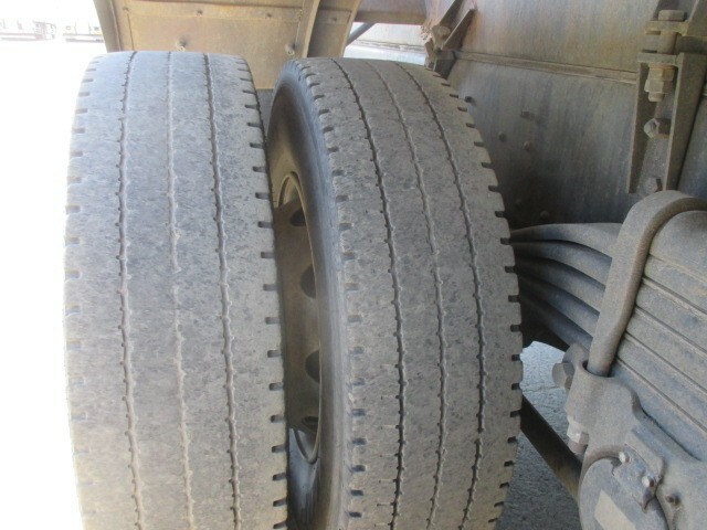 いすゞ ギガ 大型 特装車・その他 LKG-CYZ77A(30015) 13枚目