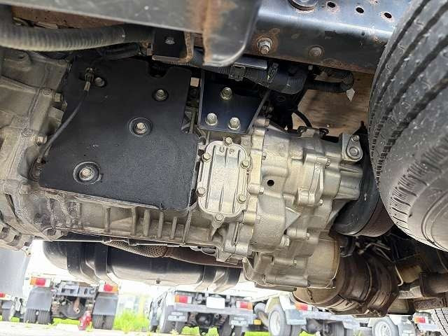いすゞ エルフ 小型 バン TRG-NHS85AN(110727) 28枚目