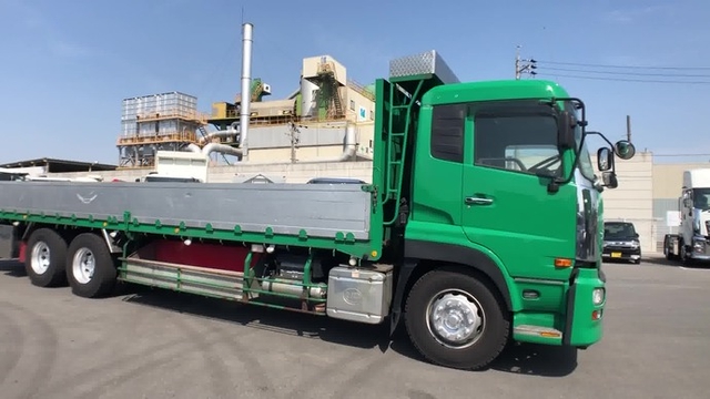 UDトラックス（日産） クオン 大型 平ボディ QKG-CD5ZA(35342) 32枚目