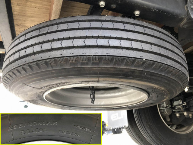 いすゞ エルフ 小型 平ボディ 2RG-NPR88YM(104507) 46枚目