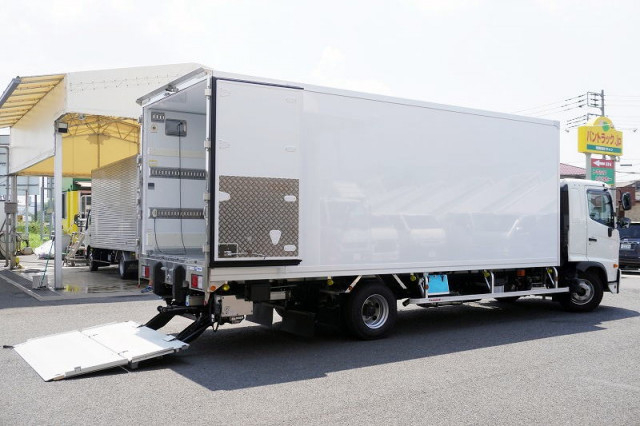 日野 レンジャー 中型 冷蔵冷凍バン 2KG-FD2ABG(108426) 9枚目