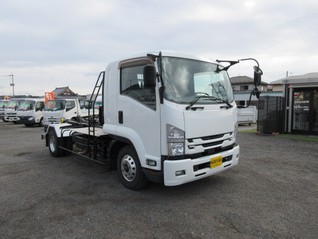 いすゞ フォワード 中型 コンテナ専用車 2RG-FRR90S2(98840) 10枚目