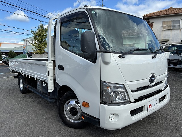 日野 デュトロ 小型 平ボディ 2RG-XZU712M(113964) 3枚目