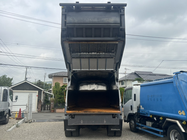 三菱ふそう ファイター 増トン 塵芥車（プレス式） QKG-FK72FZ(110599) 8枚目