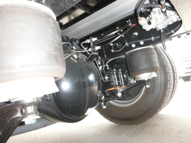 日野 レンジャー 中型 冷蔵冷凍バン TKG-FC9JKAG(1352) 8枚目