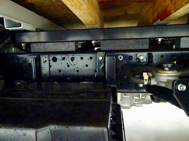 いすゞ エルフ 小型 平ボディ 2RG-NMS88AR(110929) 32枚目