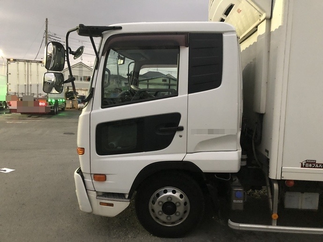 UDトラックス（日産） コンドル 中型 冷蔵冷凍バン TKG-MK38C(2552) 7枚目