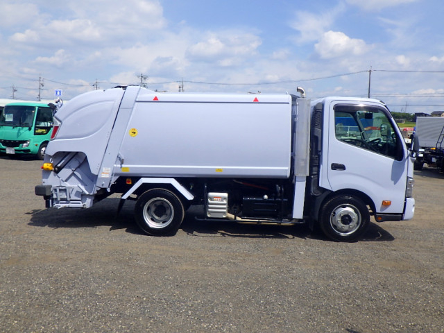 日野 デュトロ 小型 塵芥車（プレス式） 2RG-XZU702M(110074) 5枚目