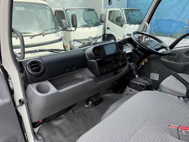 トヨタ ダイナ 小型 バン TPG-XZU605(112396) 20枚目