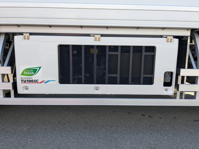 日野 プロフィア 大型 冷蔵冷凍バン 2DG-FR1AHC(108236) 36枚目