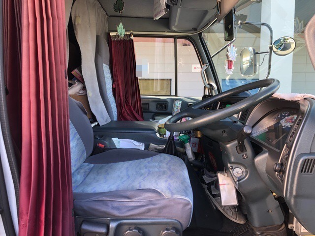 UDトラックス（日産） コンドル 中型 ウィング BDG-MK36C(3991) 23枚目