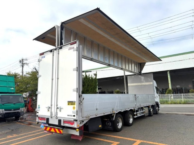 UDトラックス（日産） クオン 大型 ウィング 2RG-CG5FA(112508) 7枚目