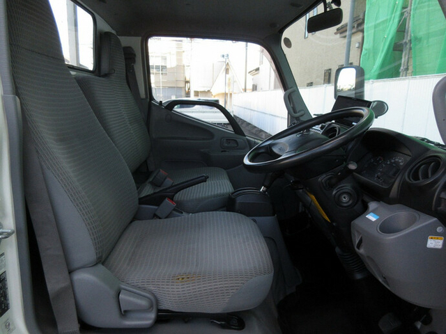 トヨタ トヨエース 小型 平ボディ TKG-XZC605(7985) 25枚目