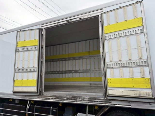 Hino profia Large Freezer box_body QPG-FR1EXEG(110389) 9枚目