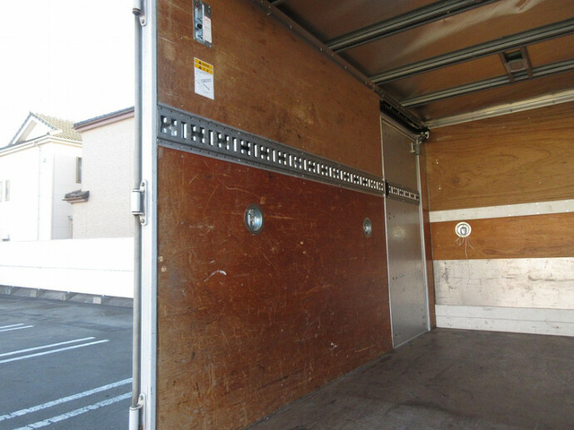 三菱ふそう キャンター 小型 バン TKG-FEA50(7992) 10枚目