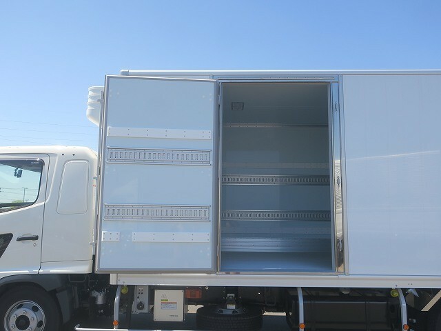 日野 レンジャー 中型 冷蔵冷凍バン 2KG-FD2ABG(27531) 8枚目