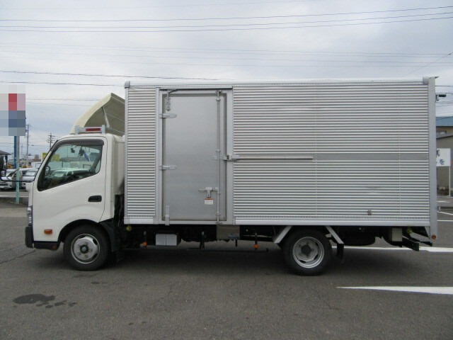 トヨタ ダイナ 小型 バン TKG-XZU710(8373) 5枚目
