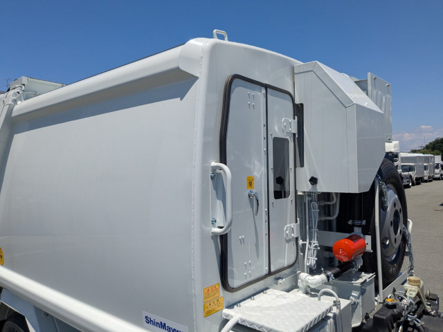 三菱ふそう キャンター 小型 塵芥車（プレス式） 2RG-FEAV0(107458) 41枚目