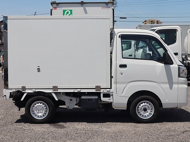 トヨタ 軽 冷蔵冷凍バン 3BD-S500U(90681) 8枚目