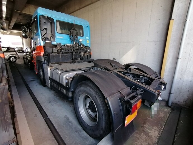 UDトラックス（日産） クオン 大型 トラクタ AKG-GK4XAB(5652) 3枚目