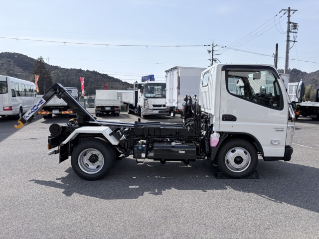 三菱ふそう キャンター 小型 コンテナ専用車 2RG-FBAV0(108663) 8枚目