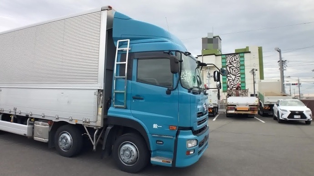 UDトラックス（日産） クオン 大型 ウィング QKG-CG5ZA(37354) 35枚目