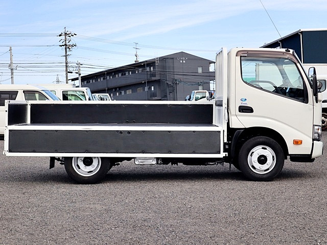 日野 デュトロ 小型 平ボディ 2RG-XZC605M(105324) 10枚目