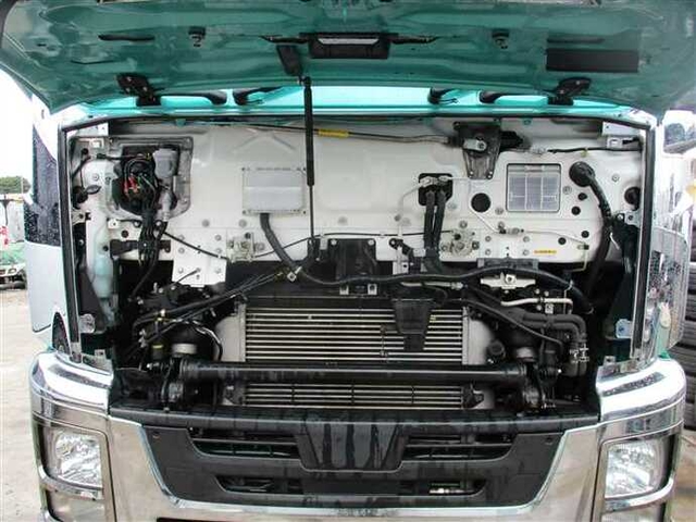いすゞ ギガ 大型 トラクタ QDG-EXZ52BJ(37770) 29枚目