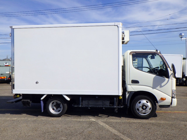 日野 デュトロ 小型 冷蔵冷凍バン TKG-XZC605M(90984) 5枚目