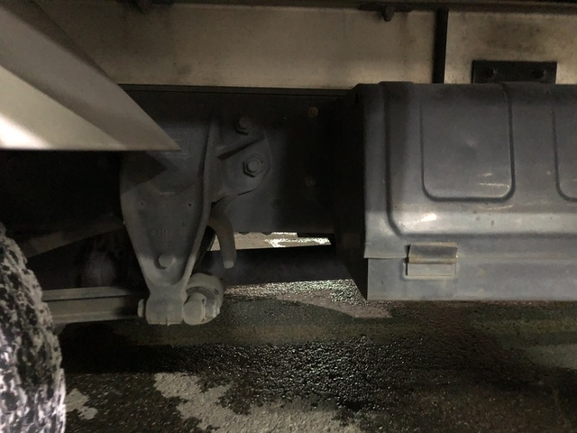 UDトラックス（日産） コンドル 中型 冷蔵冷凍バン TKG-MK38C(2552) 22枚目