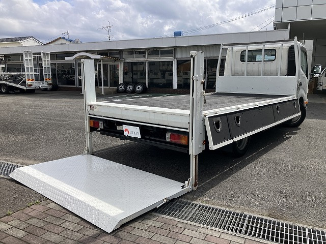 日野 デュトロ 小型 平ボディ SKG-XZU710M(113991) 15枚目