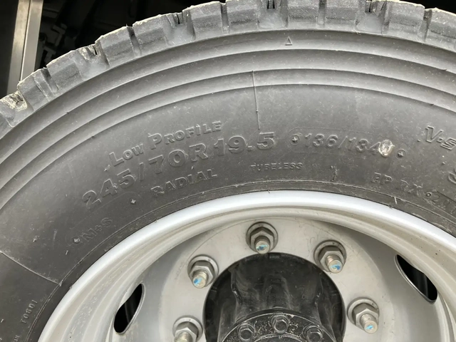 日野 プロフィア 大型 平ボディ 2DG-FW1AHB(106840) 14枚目