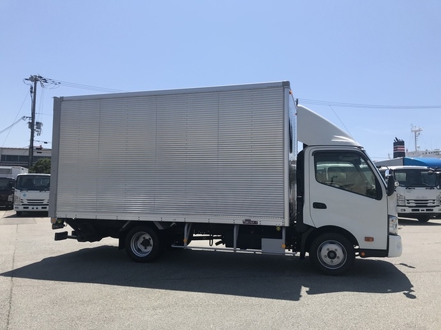 トヨタ トヨエース 小型 バン TKG-XZU710(6547) 19枚目