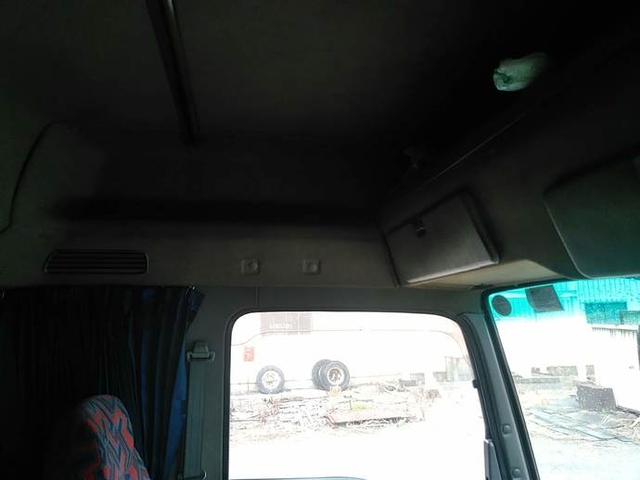 いすゞ ギガ 大型 トラクタ KL-EXZ52J3(3212) 21枚目