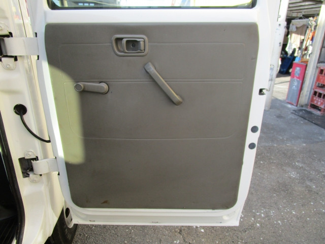 日産自動車 アトラス 小型 Wキャブ CBF-SQ2F24(112951) 34枚目