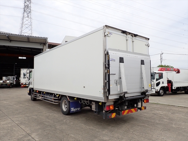 Isuzu forward 6studs large Freezer box_body 2PG-FTR90V2(93164) 4枚目