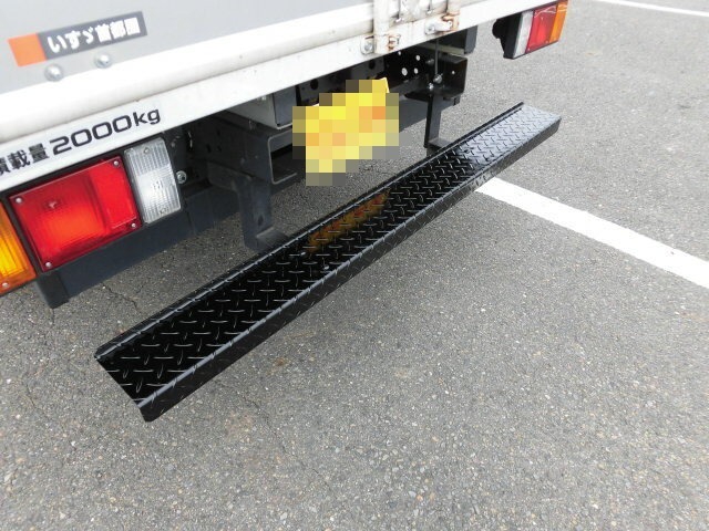 いすゞ エルフ 小型 バン TRG-NLR85AN(7128) 23枚目