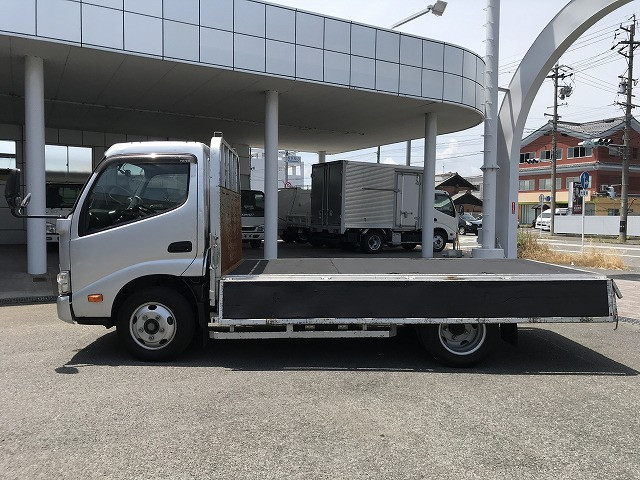 日野 デュトロ 小型 平ボディ 2RG-XZU645M(105673) 14枚目