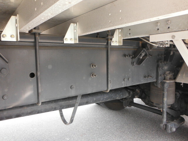 Nissan UD quon Large Wing body 2PG-CD5CA(31550) 17枚目