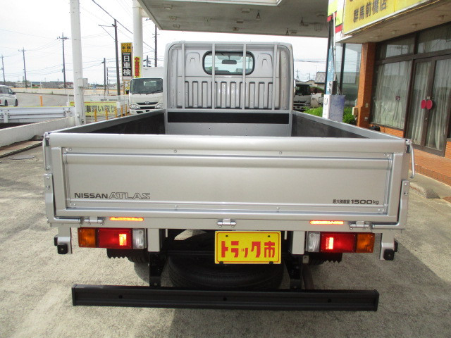日産自動車 アトラス 小型 平ボディ CBF-SQ2F24(105956) 28枚目