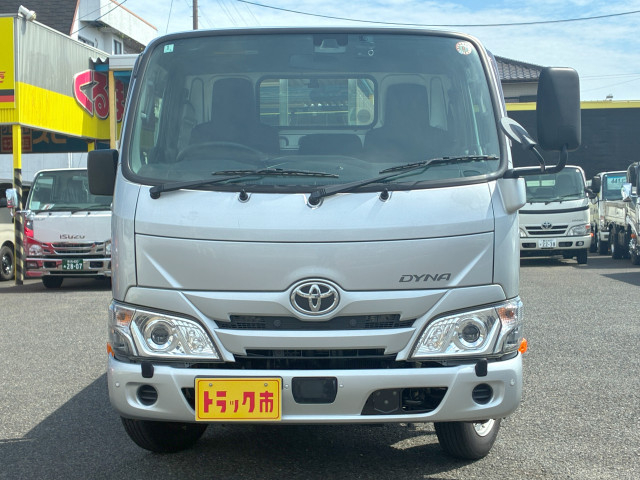 トヨタ ダイナ 小型 平ボディ 3BF-TRY230(110048) 2枚目